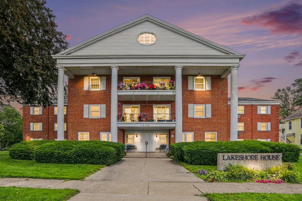 1249 Lakeshore Drive #315, Muskegon, MI 49441 - #1