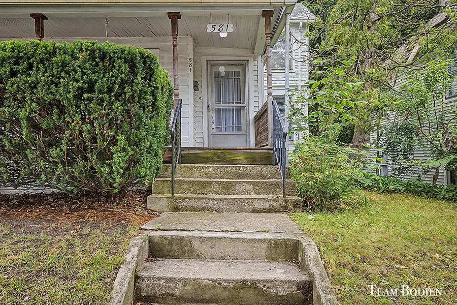 581 Harlan Avenue Ne, Grand Rapids, MI 49503 - #2