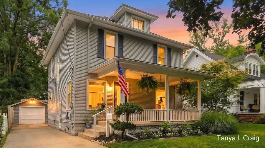 612 Greenwood Avenue Se, East Grand Rapids, MI 49506 - #3