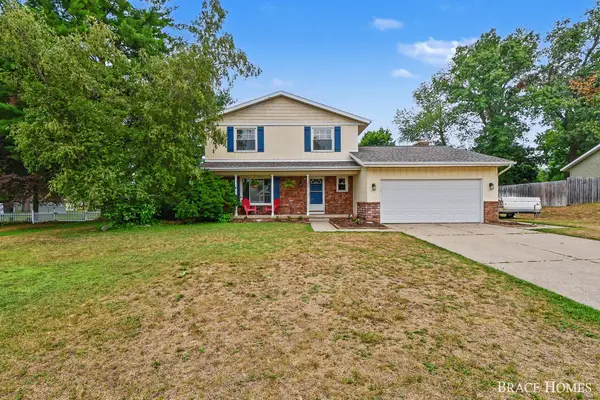 3041 Rapidfall Court Ne, Belmont, MI 49306