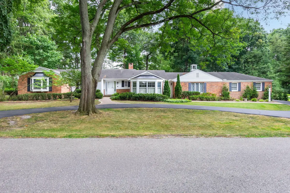 3903 Oakhills Drive, Bloomfield Hills, MI 48301 - #1