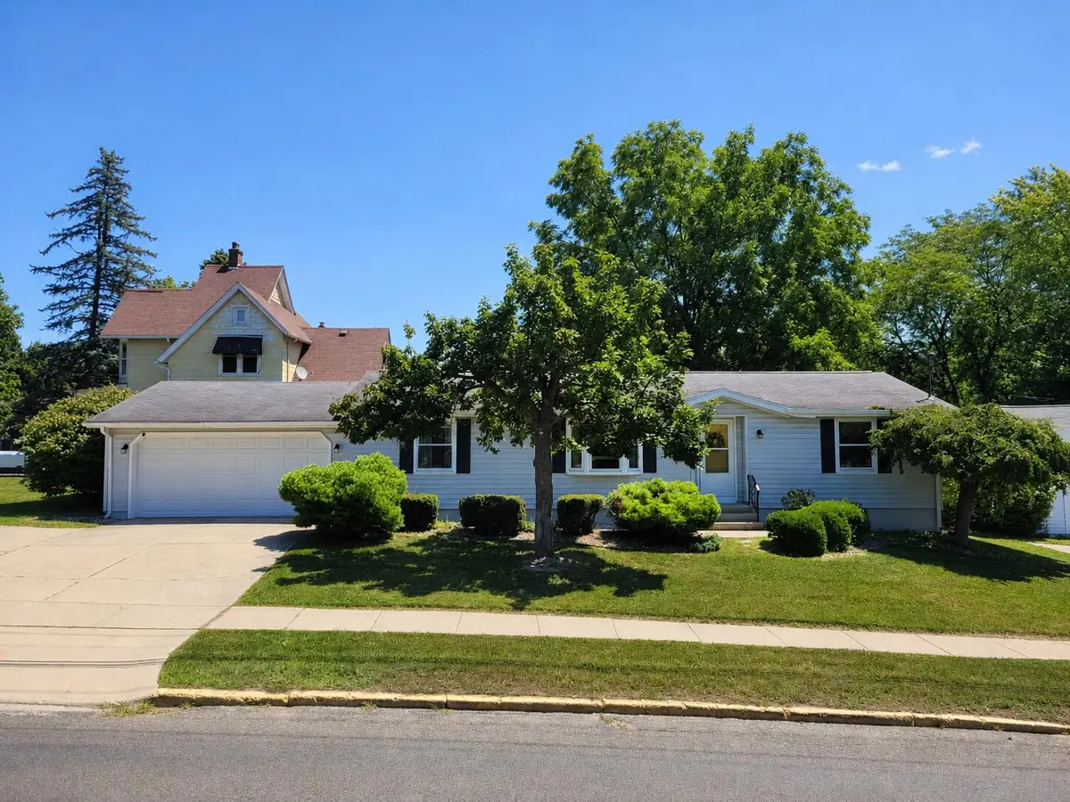 221 S Madison Street, Adrian, MI 49221 - #1