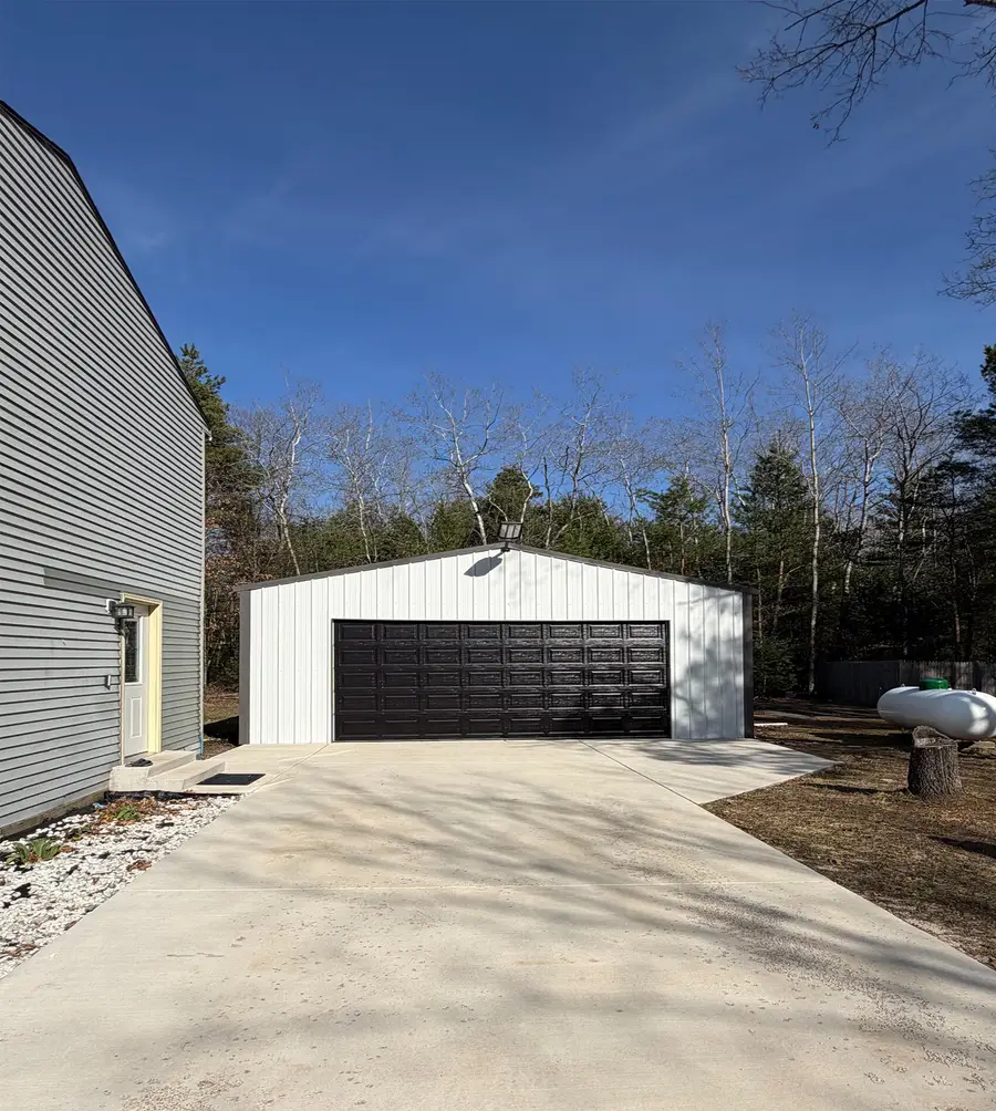 7936 S Rountuit Lane, Howard City, MI 49329 - #2