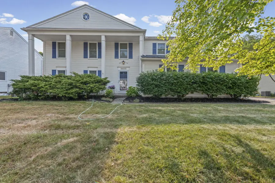 36233 Fredericksburg Road, Farmington, MI 48331 - #3