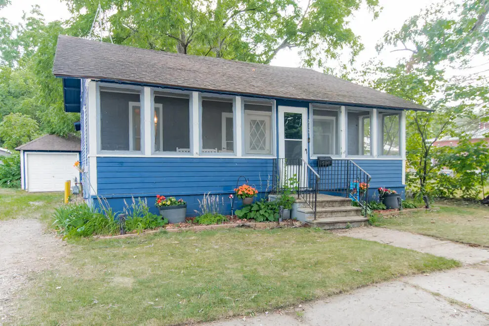 212 E Hammond Street, Otsego, MI 49078 - #1