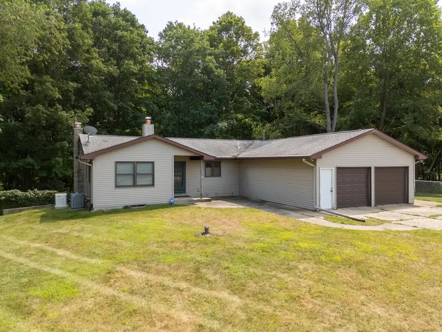 350 3rd Street, Plainwell, MI 49080 - #3