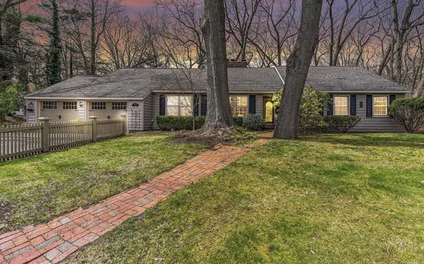 17887 N Fruitport Road, Spring Lake, MI 49456