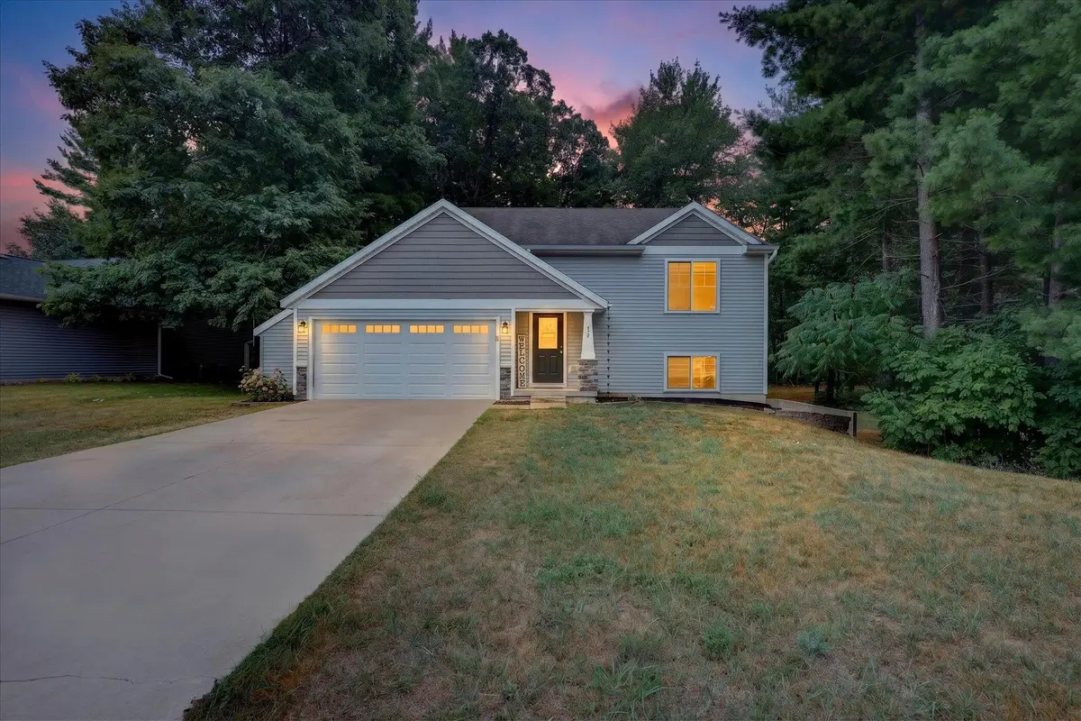 728 W River Hills Court, Newaygo, MI 49337 - #1