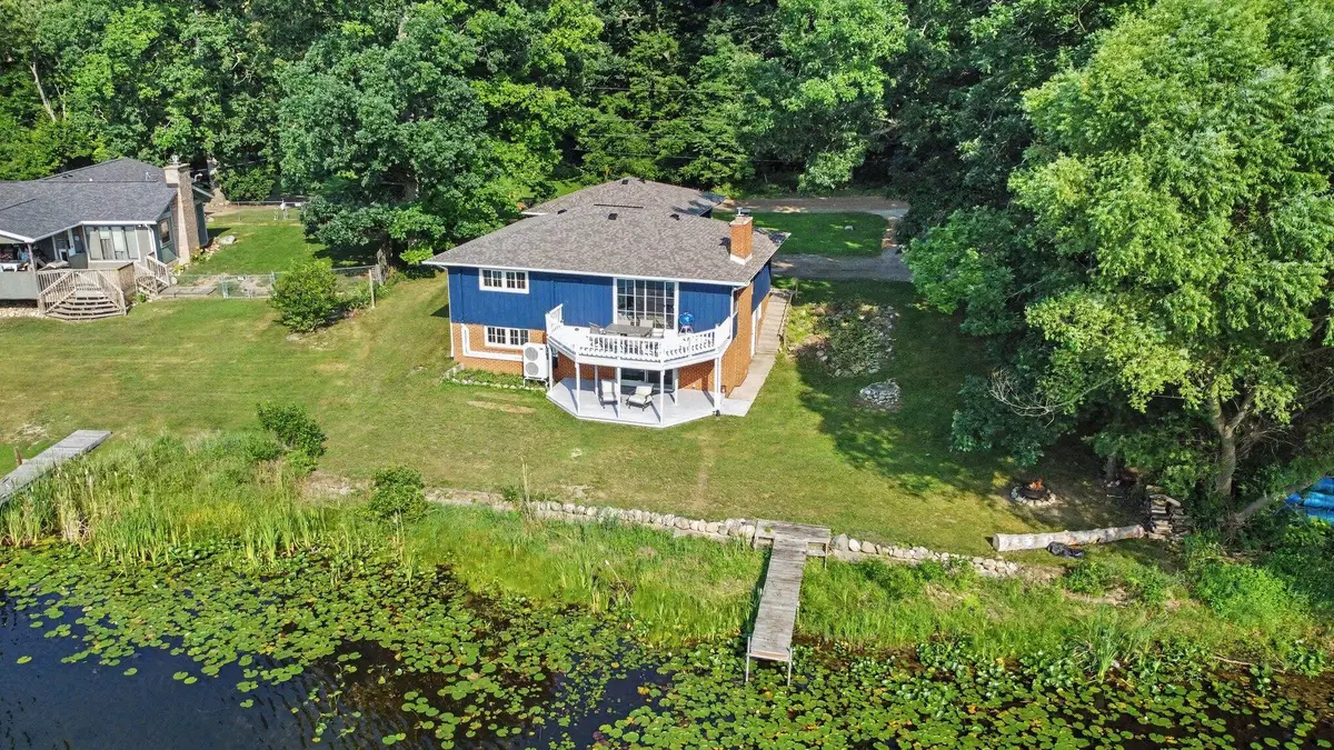 6380 Oak Ridge Drive, Jonesville, MI 49250 - #1