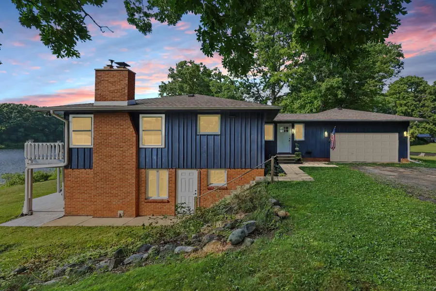 6380 Oak Ridge Drive, Jonesville, MI 49250 - #2