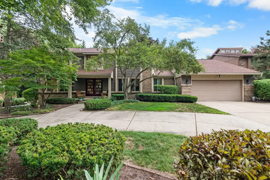 29822 Deer Run, Farmington Hills, MI 48331 - #2