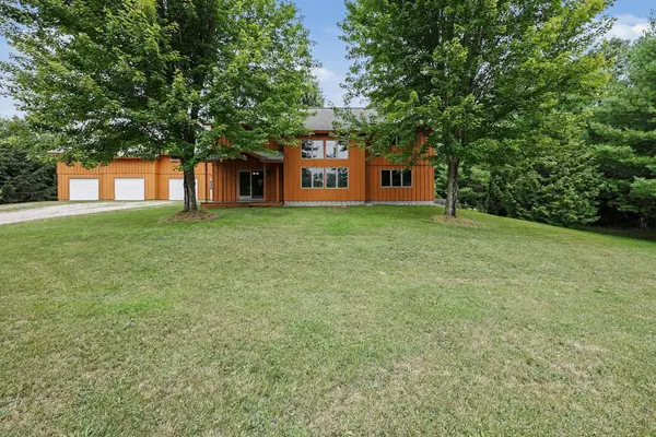 3005 Penneywood Drive, Jackson, MI 49201
