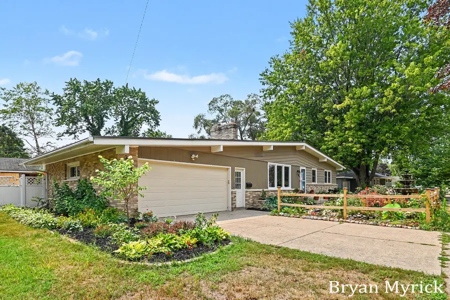 182 E 25th Street, Holland, MI 49423 - #3