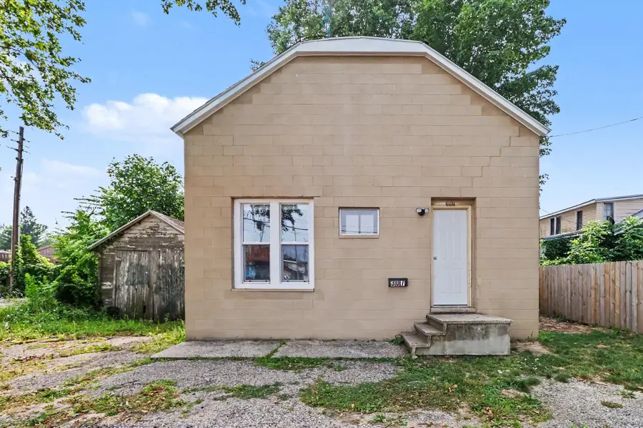 307 N Walnut Street, Bangor, MI 49013 - #2