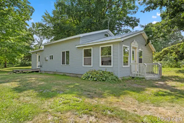 10680 15 Mile Road Ne, Cedar Springs, MI 49319