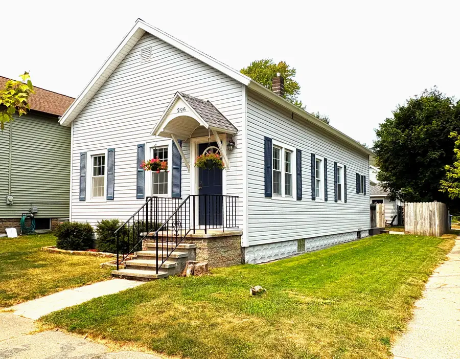 296 3rd Street, Manistee, MI 49660 - #2