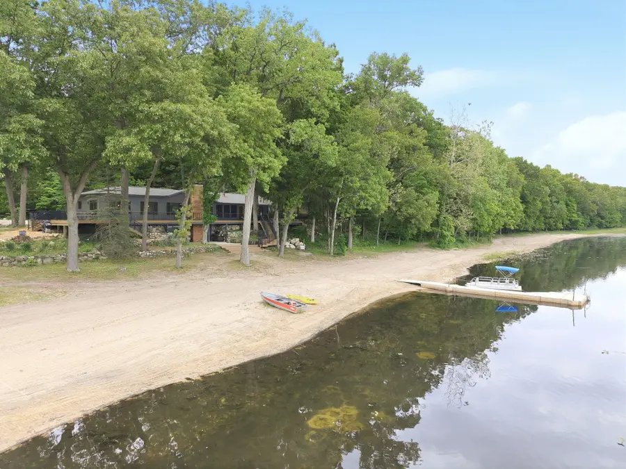 27661 Pine Lake Street, Edwardsburg, MI 49112 - #2