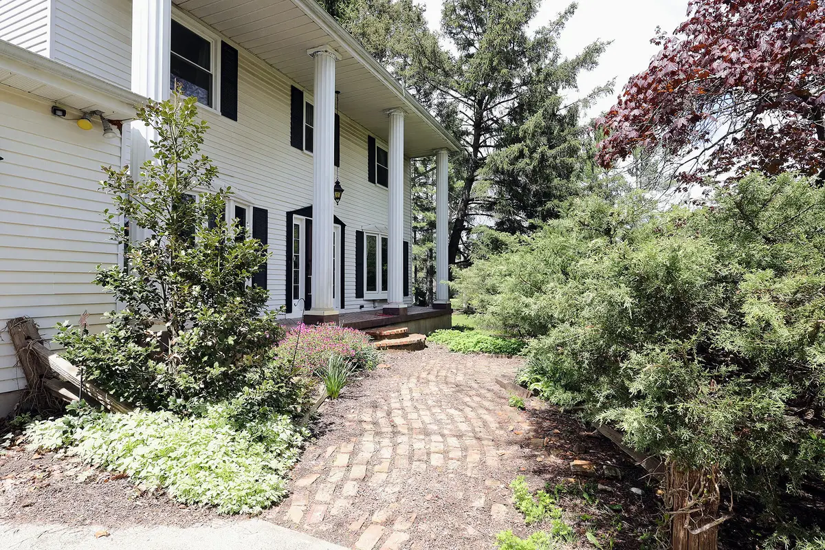 818 S Freer Road, Chelsea, MI 48118 - #1