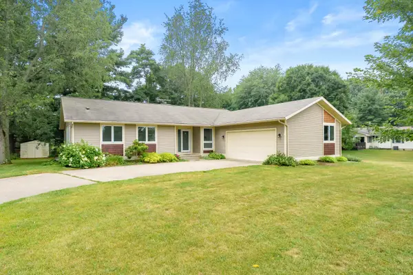 68377 Riverview Drive, South Haven, MI 49090