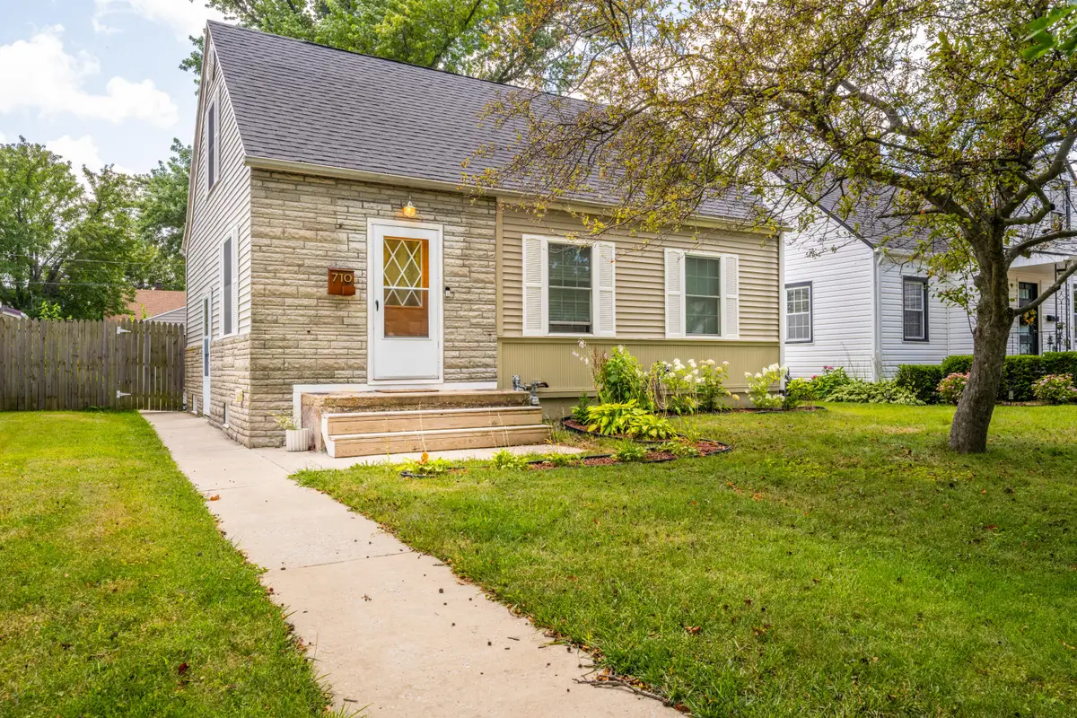 710 Petrie Avenue, Saint Joseph, MI 49085 - #1