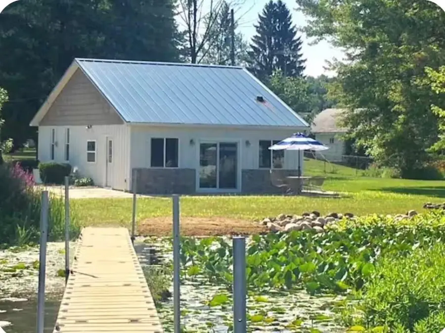 416 W Russell Drive, Coldwater, MI 49036 - #3