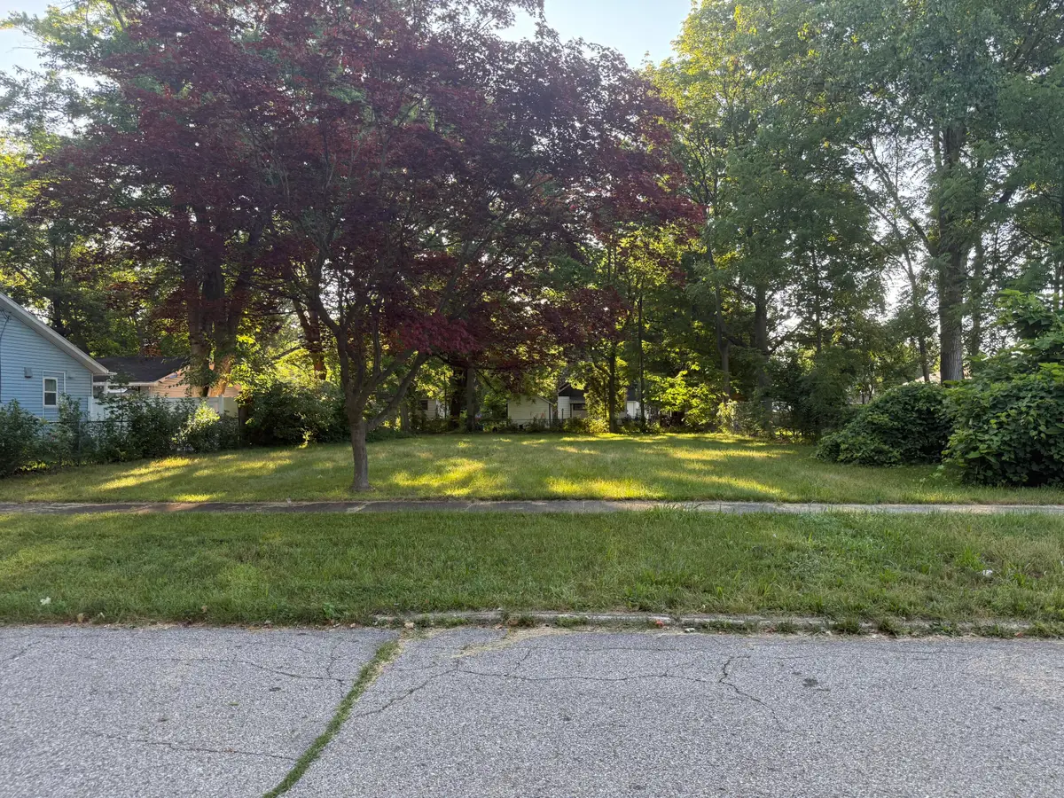 1015 N 6th Street, Niles, MI 49120 - #1