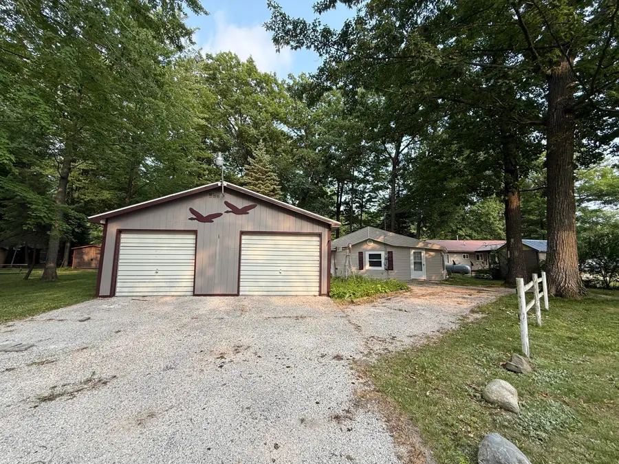 5256 Blueberry Drive, Harrison, MI 48625 - #2