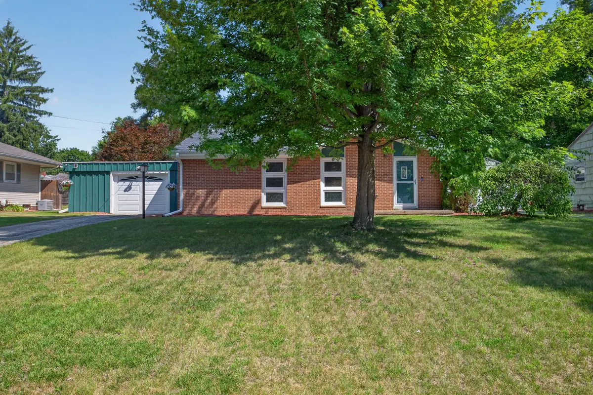 5486 Sherwood Drive, Jackson, MI 49201 - #1