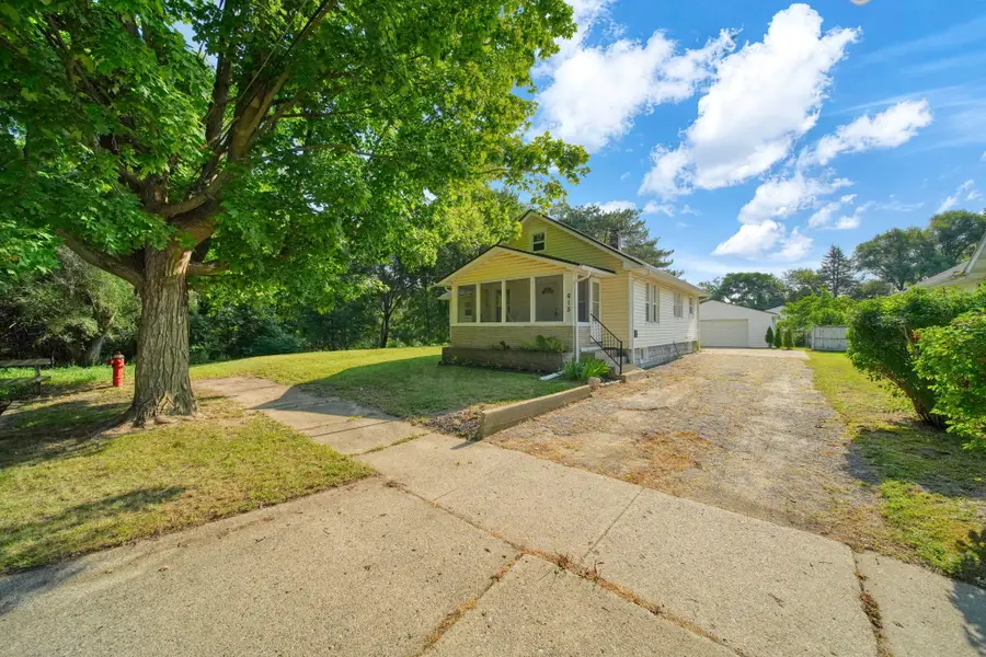615 N Pleasant Street, Jackson, MI 49202 - #2