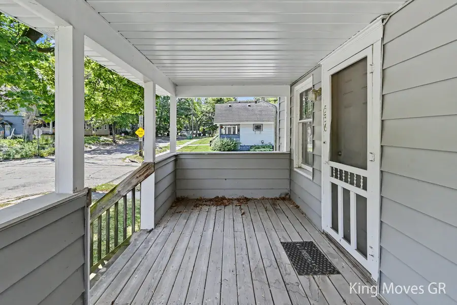536 Shepard Street, Lansing, MI 48912 - #3