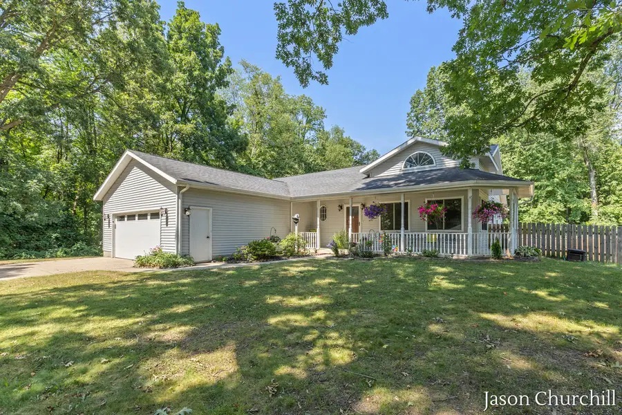 8731 Leonard Street, Coopersville, MI 49404 - #2