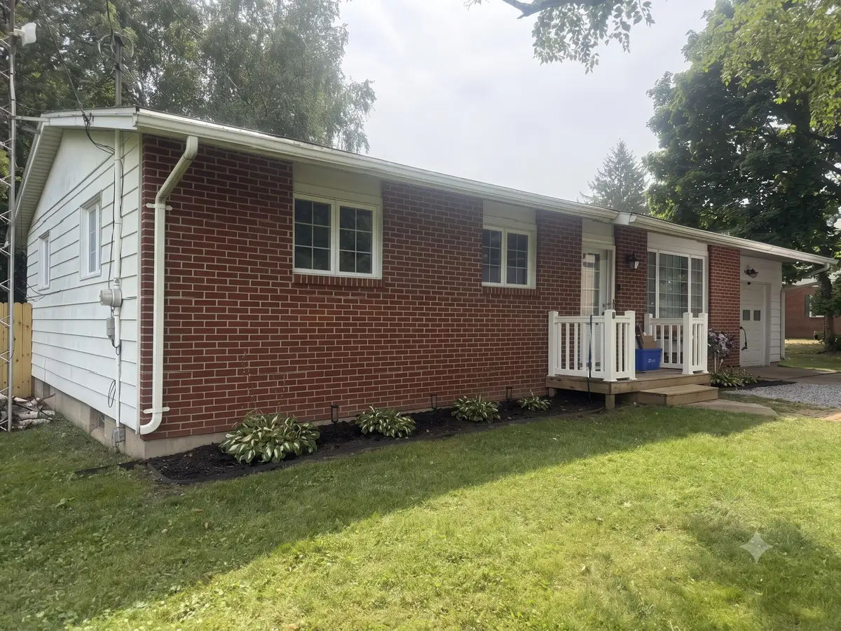 604 Cherokee Drive, Fremont, MI 49412 - #1