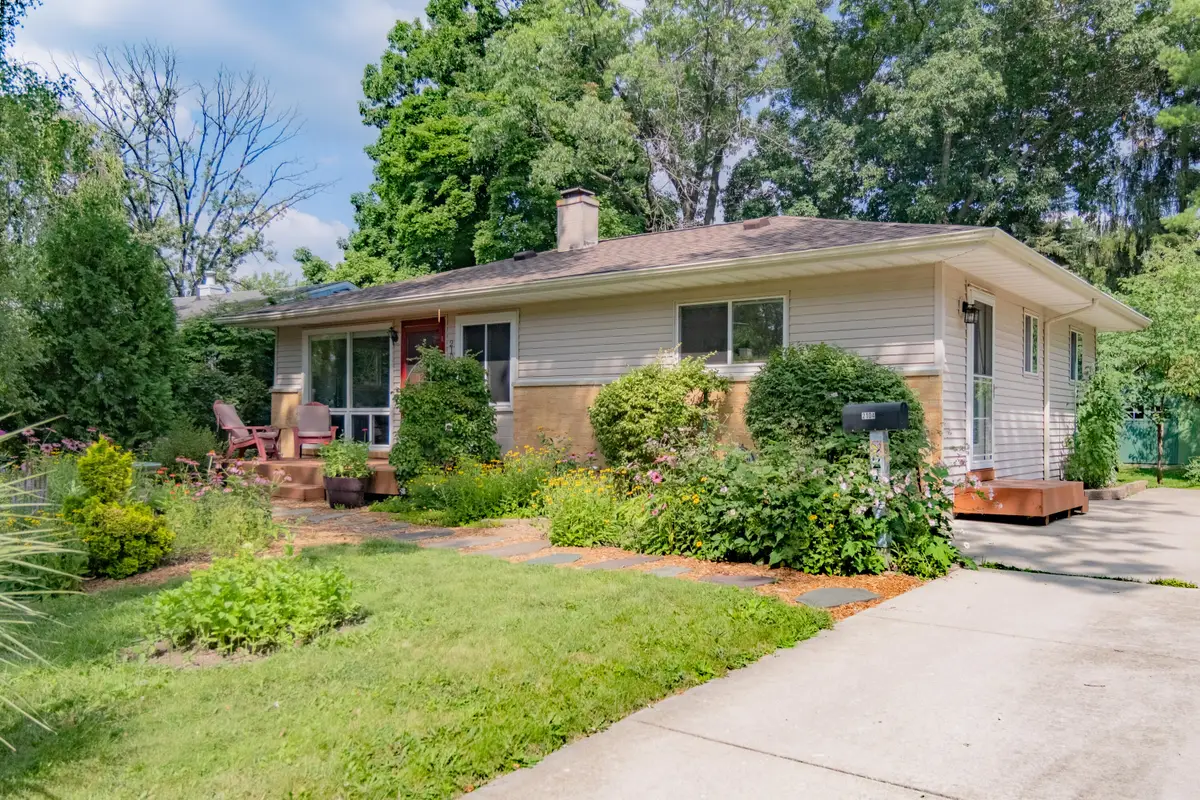 2104 S Circle Drive, Ann Arbor, MI 48103 - #1
