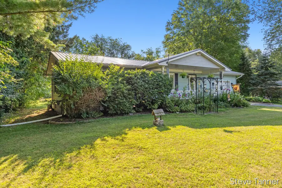 3740 E Shore Drive, Stanton, MI 48888 - #3