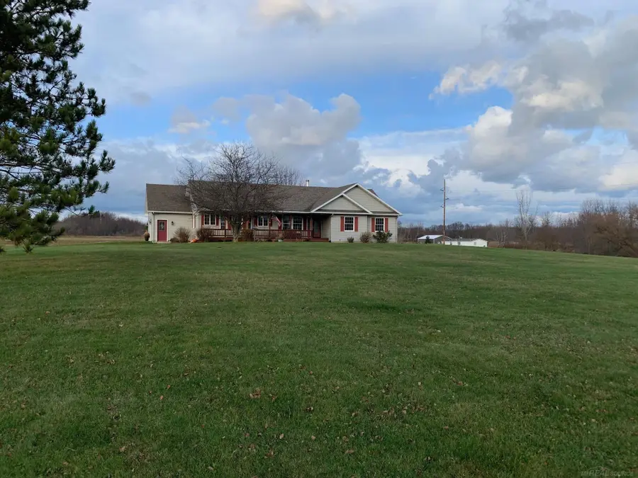 2665 E Moore Road, Grant, MI 49327 - #2