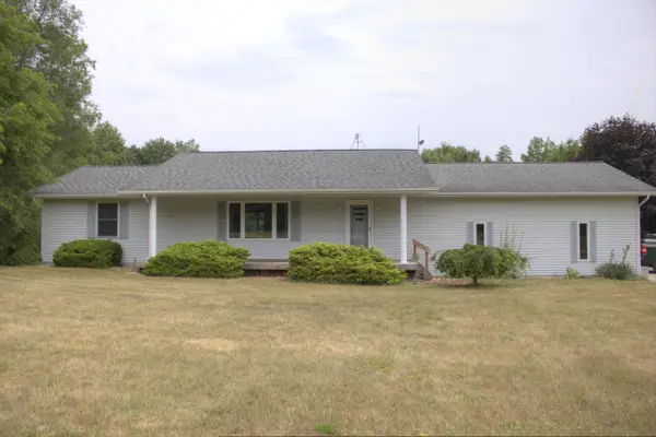 8015 E Sanders Road, Vestaburg, MI 48891
