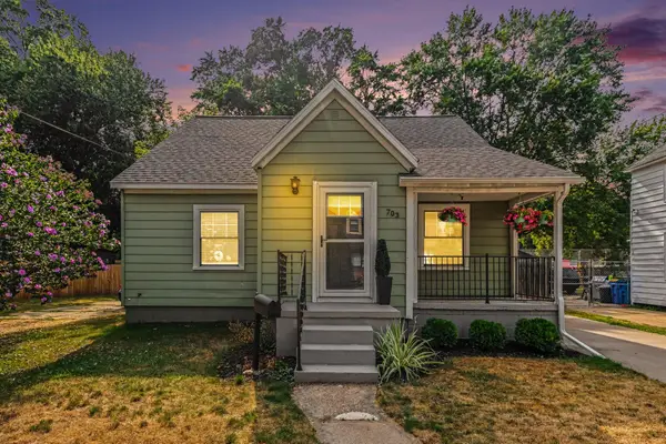 703 Garfield Avenue Nw, Grand Rapids, MI 49504