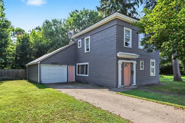 508 N Niles Street, Paw Paw, MI 49079