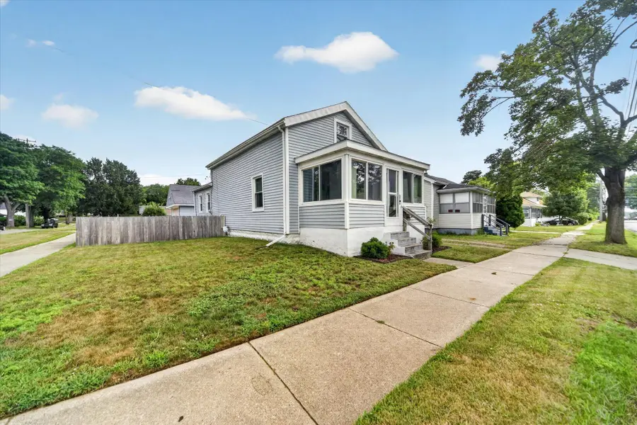 628 W North Street, Jackson, MI 49202 - #3