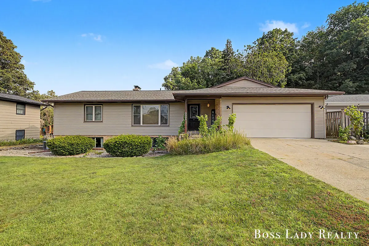 3525 Yellowstone Drive Sw, Grandville, MI 49418 - #1