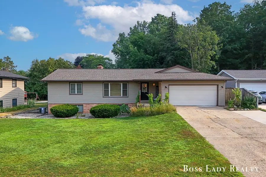 3525 Yellowstone Drive Sw, Grandville, MI 49418 - #2