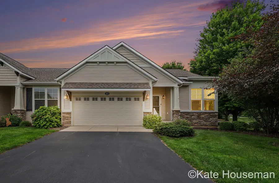 863 Cook's Crossing Drive, Byron Center, MI 49315 - #2