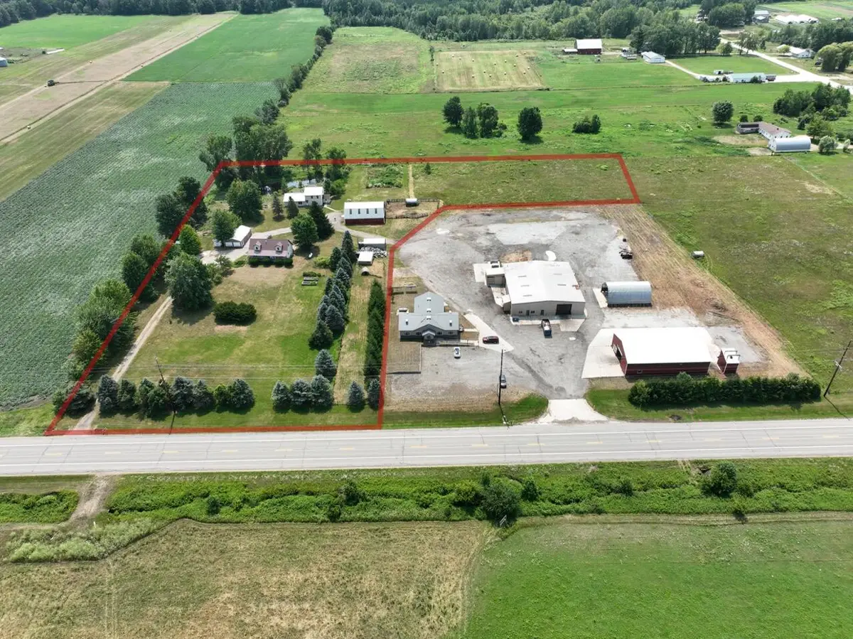 3810 W 72nd Street, Newaygo, MI 49337 - #1