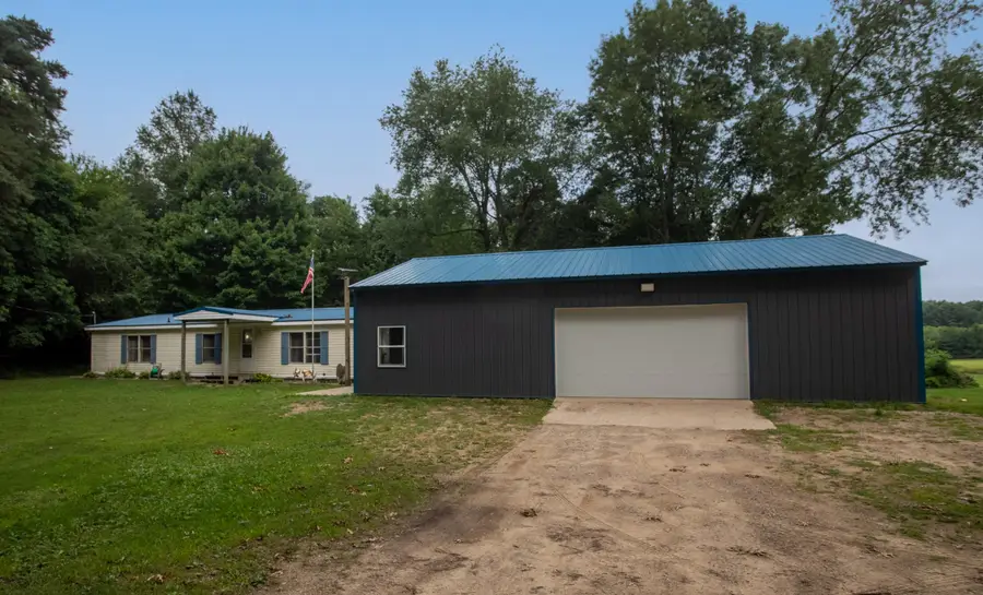 22400 Fosdick Street, Dowagiac, MI 49047 - #2