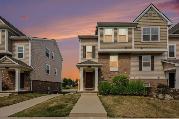 4576 Bradley Circle #25, Troy, MI 48085