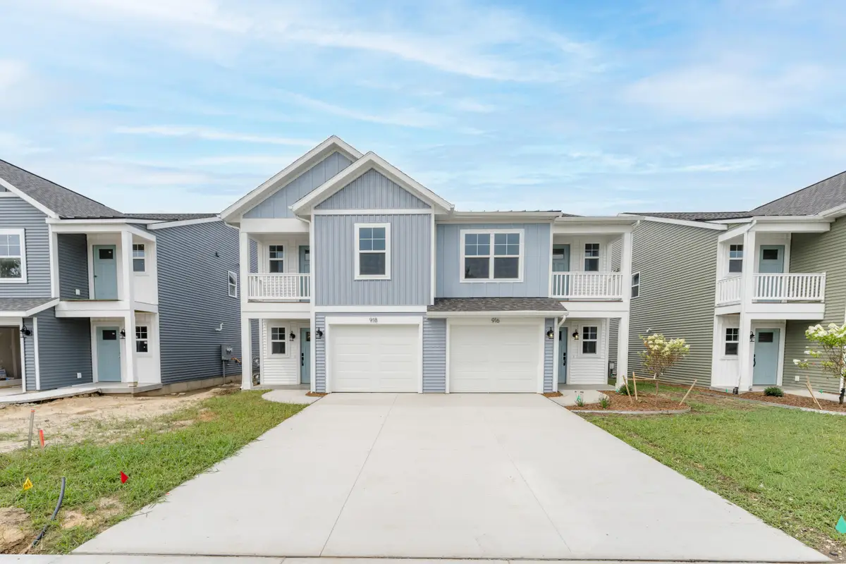 918 Indiana Avenue #16, South Haven, MI 49090 - #1