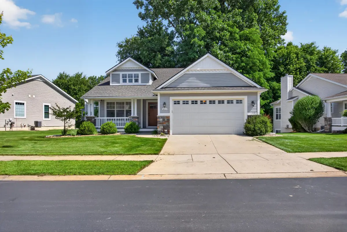 803 E Barrington Circle, Jackson, MI 49203 - #1