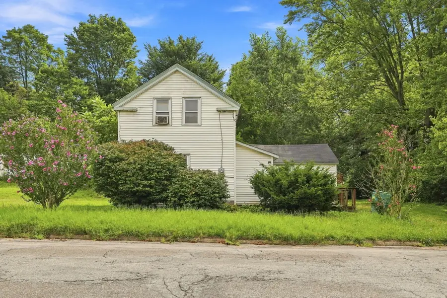 617 N 3rd Street, Niles, MI 49120 - #2