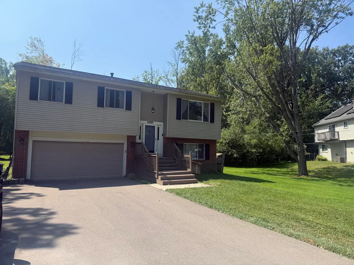 4283 Woodstock Road, Waterford, MI 48328 - #1