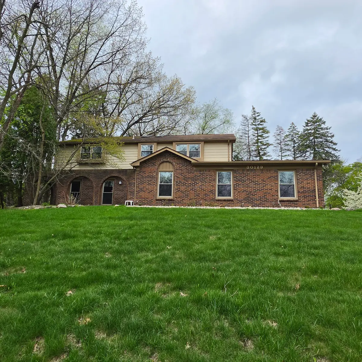 30129 Deer Run, Farmington, MI 48331 - #1